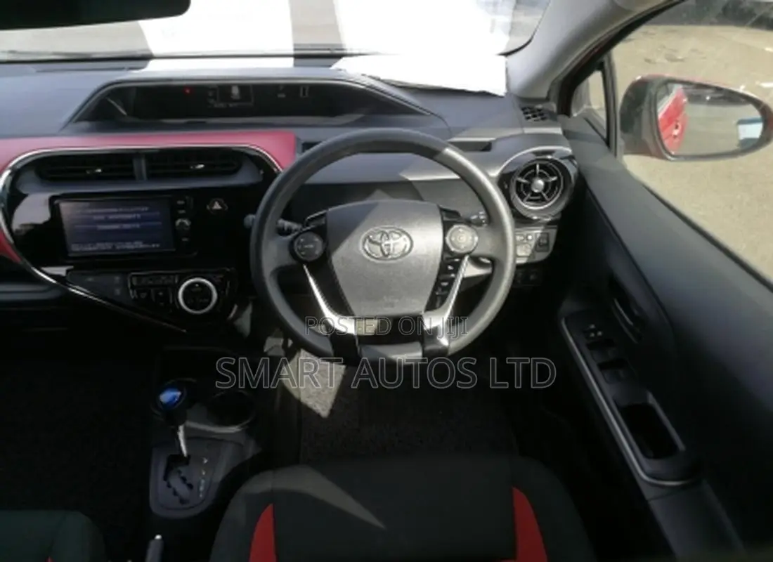 Toyota Aqua 2018 Red