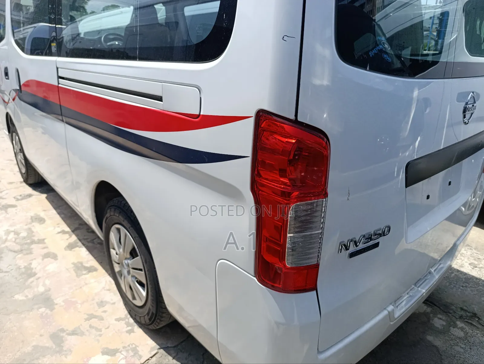 Nissan Caravan (Urvan) 2018 White