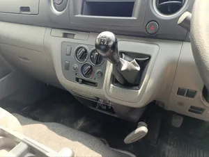 Nissan Caravan (Urvan) 2018 White