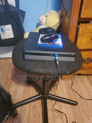 Play Station 4 Pro - thumbnail 2