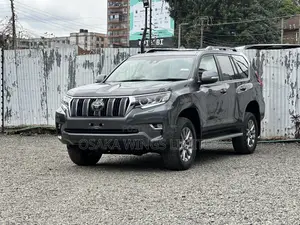 Toyota Land Cruiser Prado 2.8 2020 Black