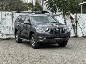 Toyota Land Cruiser Prado 2.8 2020 Black