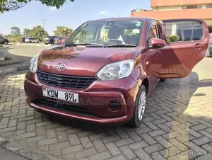 Toyota Passo 1.0 FWD 2018 Maroon