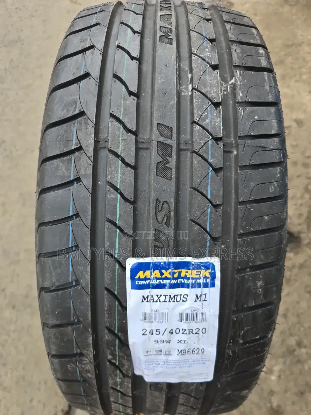 245 /40 R20 Maxtrek Tyres (Maximus).