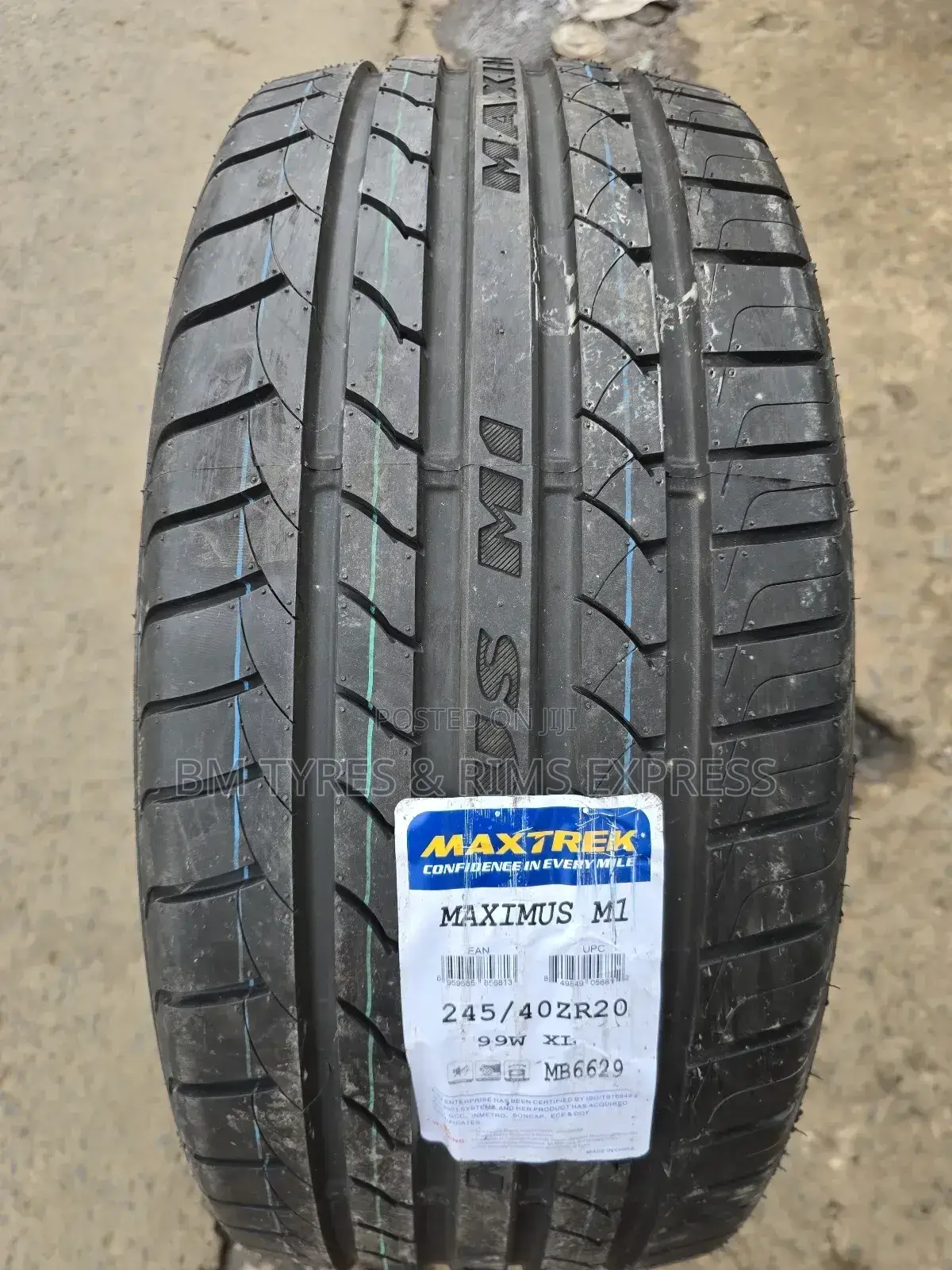 245 /40 R20 Maxtrek Tyres (Maximus).