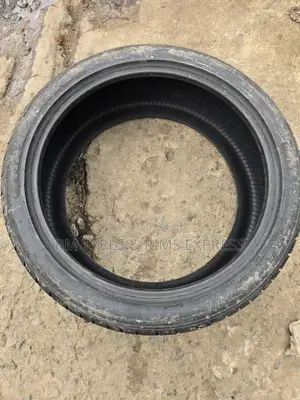 245 /40 R20 Maxtrek Tyres (Maximus).