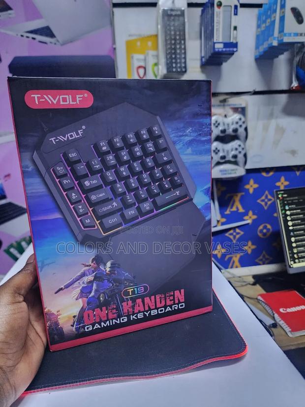 T-Wolf One Handen Gaming Keyboard