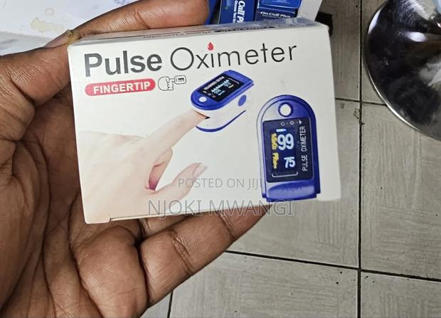 Fingertip Pulse Oximeter - main view