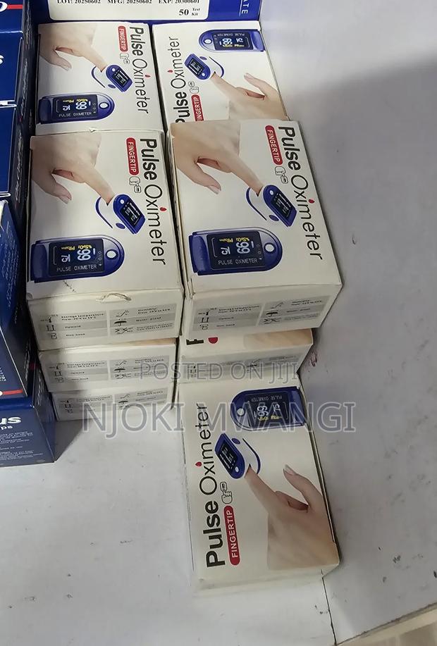 Fingertip Pulse Oximeter - thumbnail 2