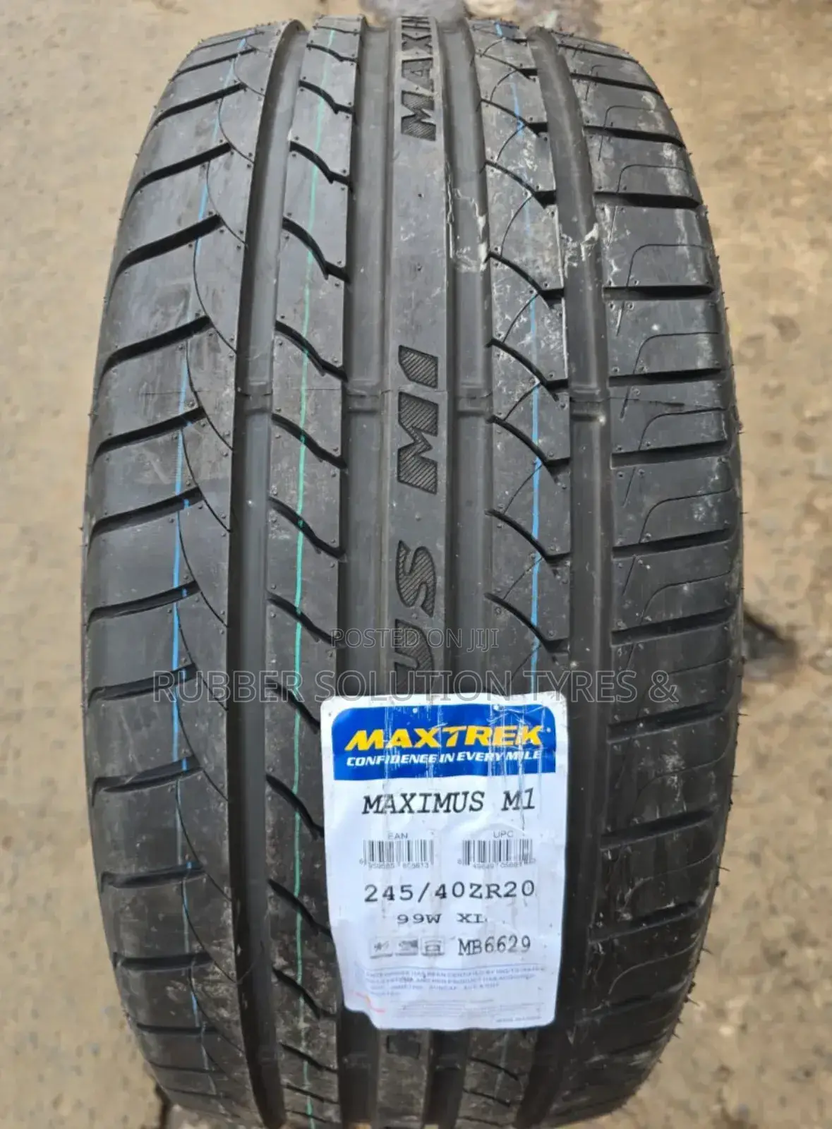 245 /40 R20 Maxtrek Tyres 99w X/L Muximus M1