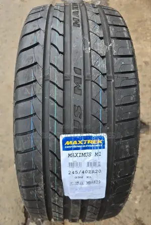 245 /40 R20 Maxtrek Tyres 99w X/L Muximus M1