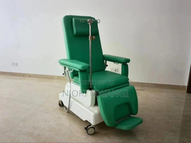 Electric Phlebotomy/Dialysis / Donor Chair - thumbnail 2