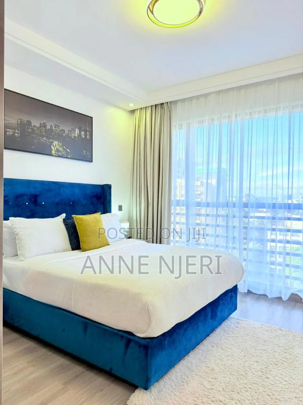 Elegant 3bdrm in Riverside - thumbnail 6