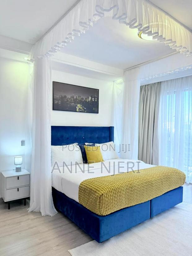 Elegant 3bdrm in Riverside - thumbnail 18