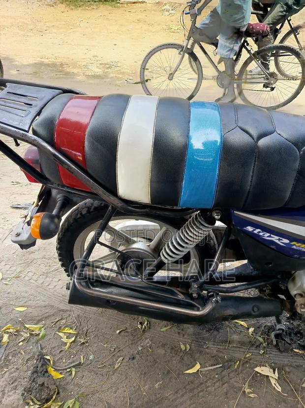 TVS HLX 125 2020 Blue - thumbnail 5