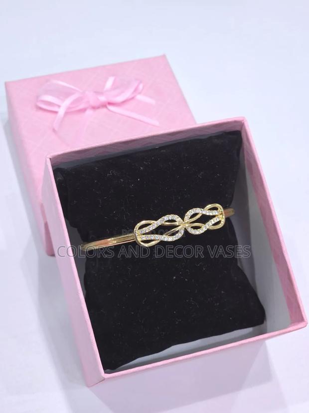 Timeless Beauty Bracelet - main view