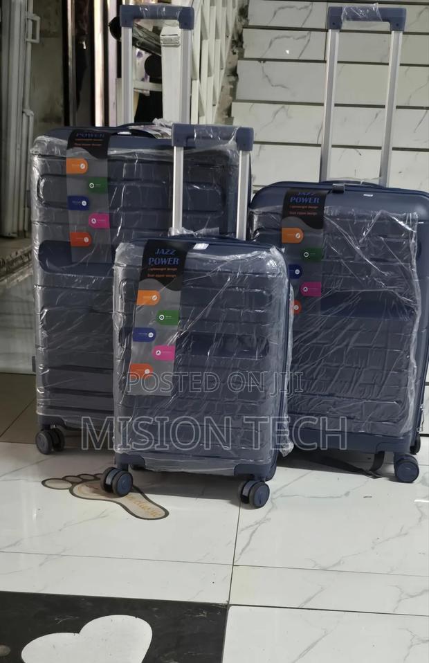 Unbreakable Luxurious 3in1 Rubber Suitcase Set - thumbnail 3