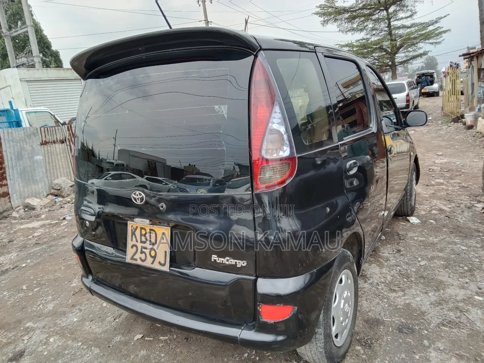 Toyota Fun Cargo 2004 Black