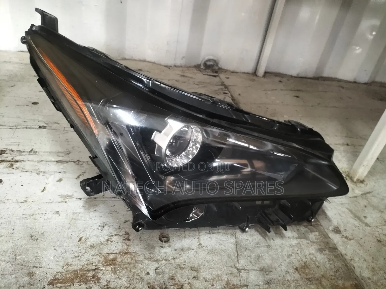 Lexus Nx 2015 Headlight