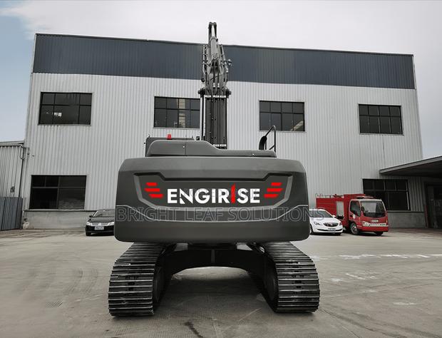 En220 Excavator – Strong Engine, Ready for Work - thumbnail 2