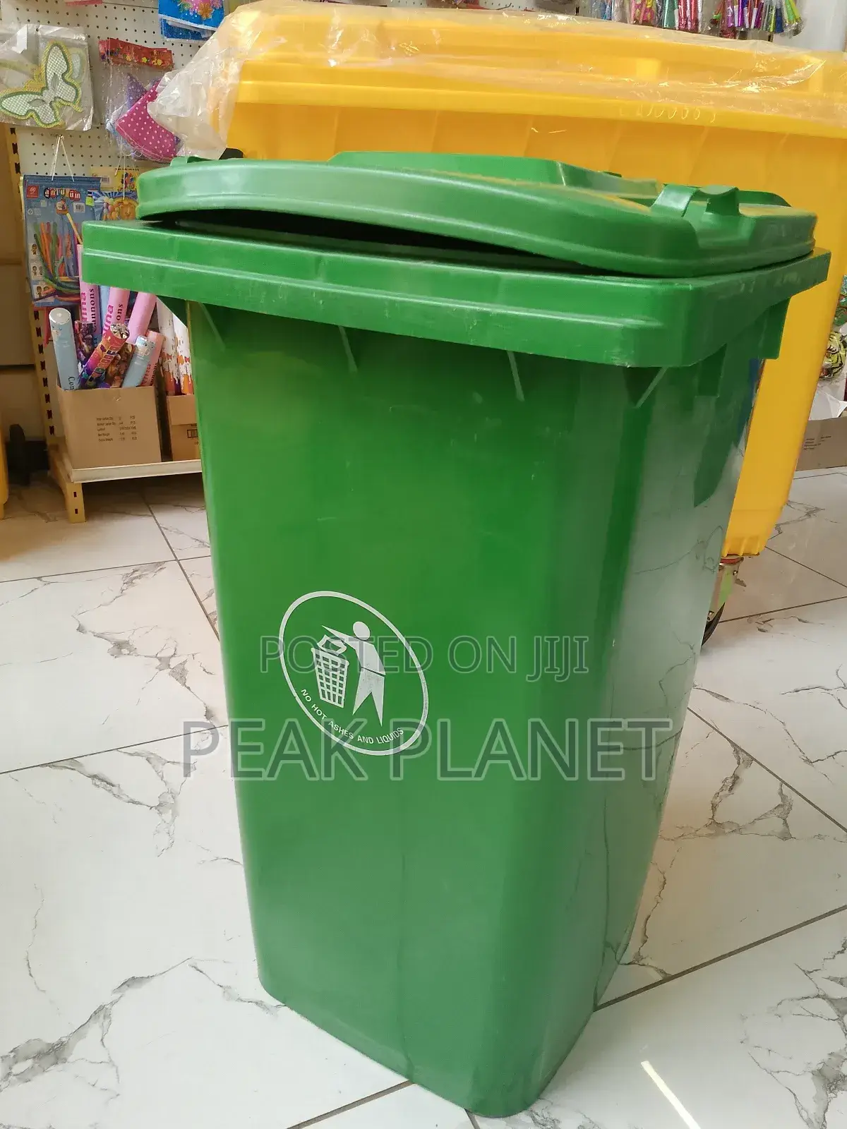 Green 240l Commercial Dustbin