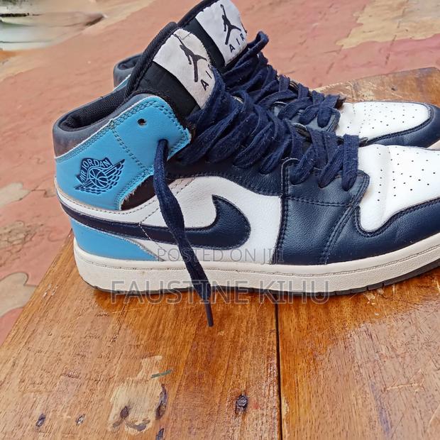 Nike Air Jordan 1 Mid "Armory Navy