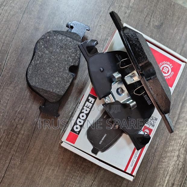 Ferodo Front Brake Pads for BMW E70 – Smooth Reliable Everyday Fit
