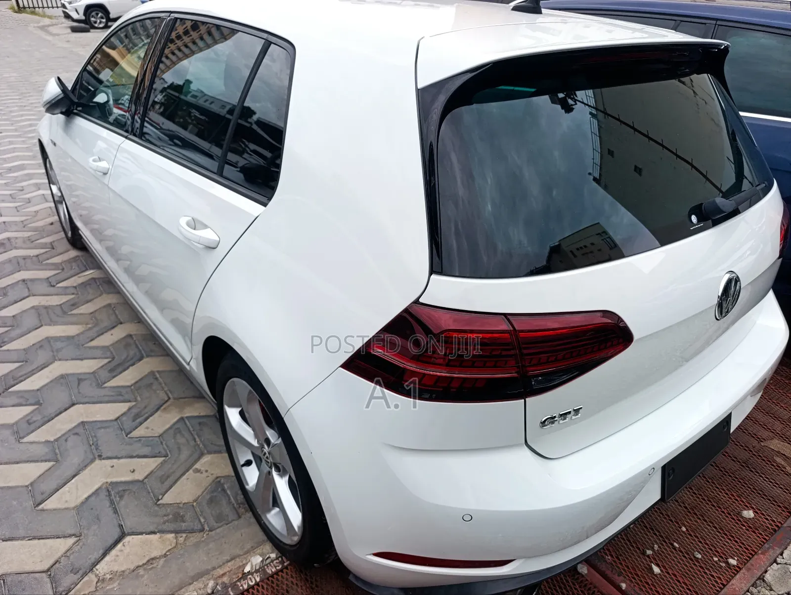Volkswagen Golf 2019 Pearl
