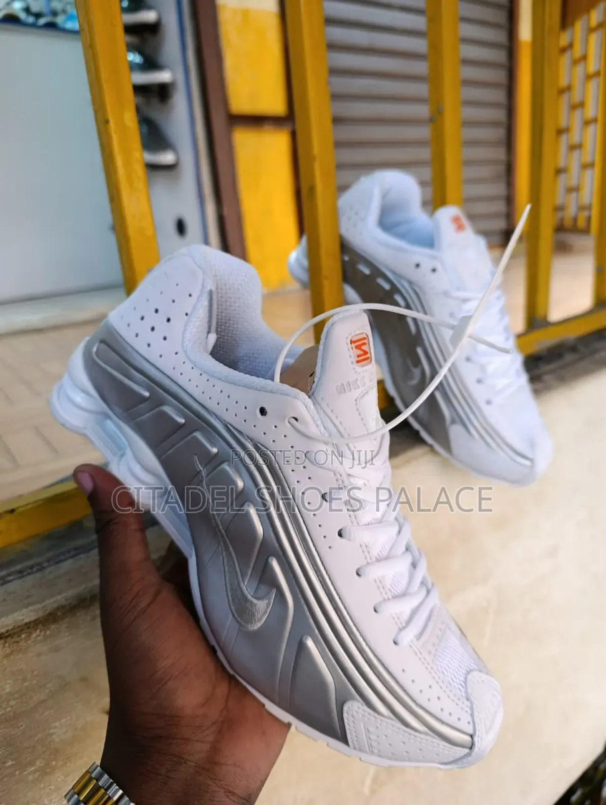 Nike Shoxs