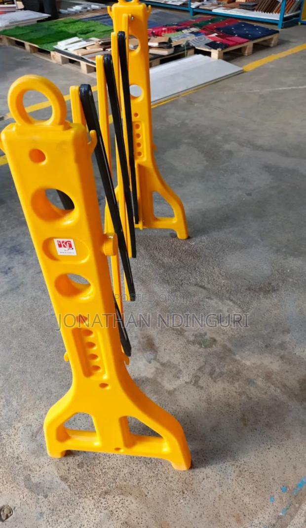 Interlocking Road Barriers - main view