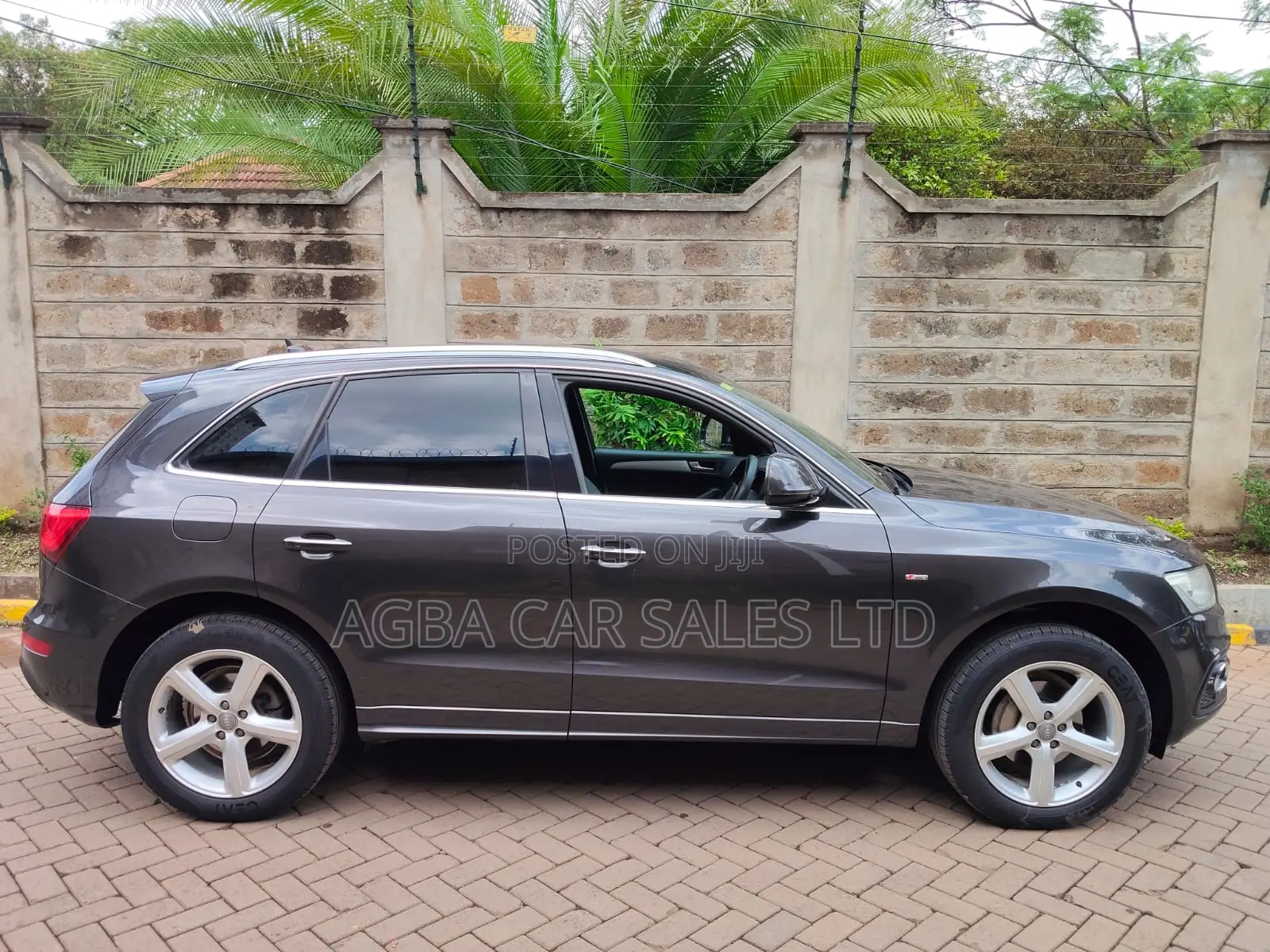 Audi Q5 2.0T Premium AWD quattro 2016 Gray