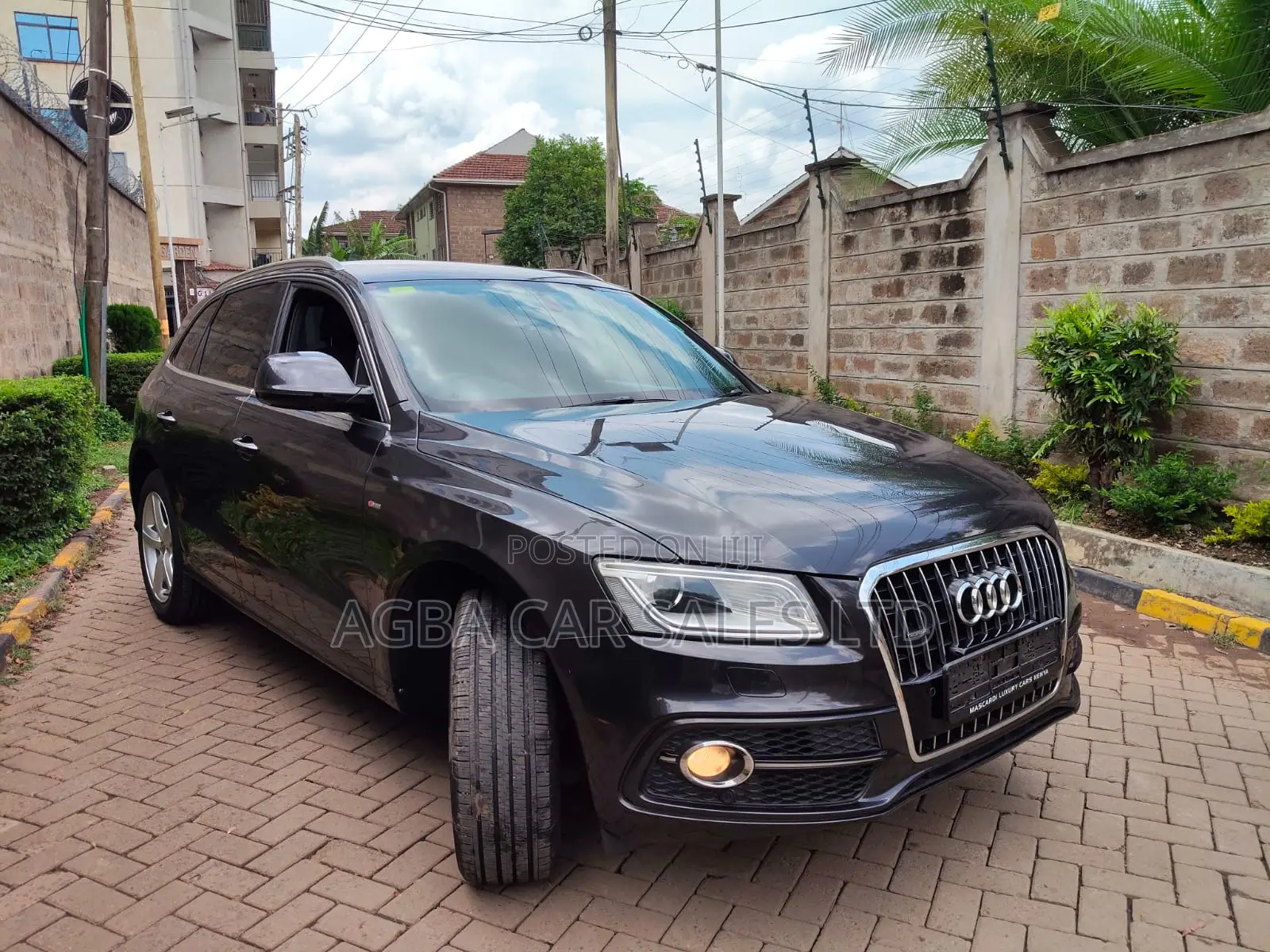 Audi Q5 2.0T Premium AWD quattro 2016 Gray
