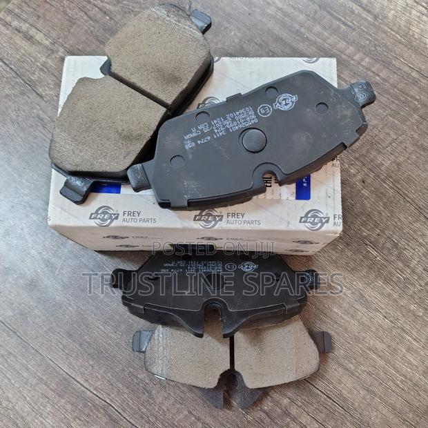 Frey Front Brake Pads for BMW 3 Series E90 – Confident Front Braking