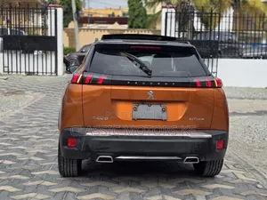 Peugeot 2008 1.2 PureTech (155 Hp) 2020 Orange