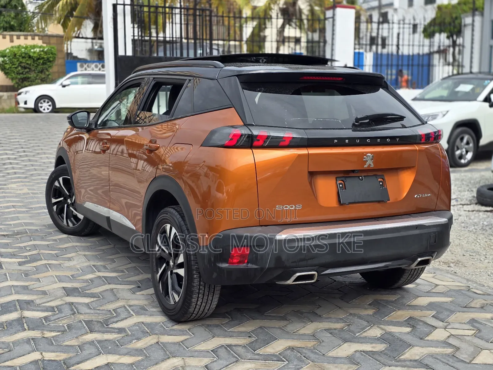 Peugeot 2008 1.2 PureTech (155 Hp) 2020 Orange