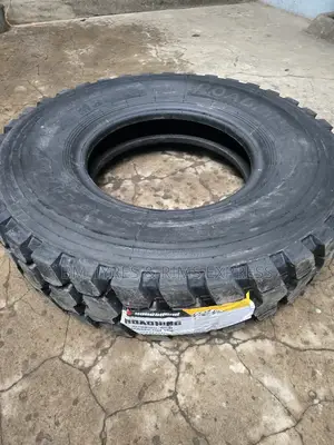 1000r20 Roadking Tyres (Diff) Commercial