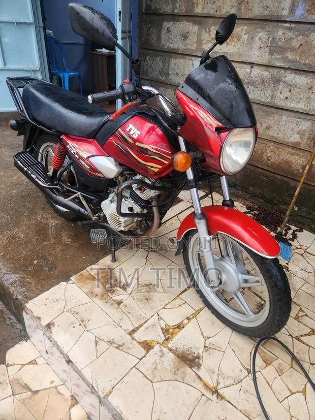 TVS HLX Plus ES 2021 Red - main view