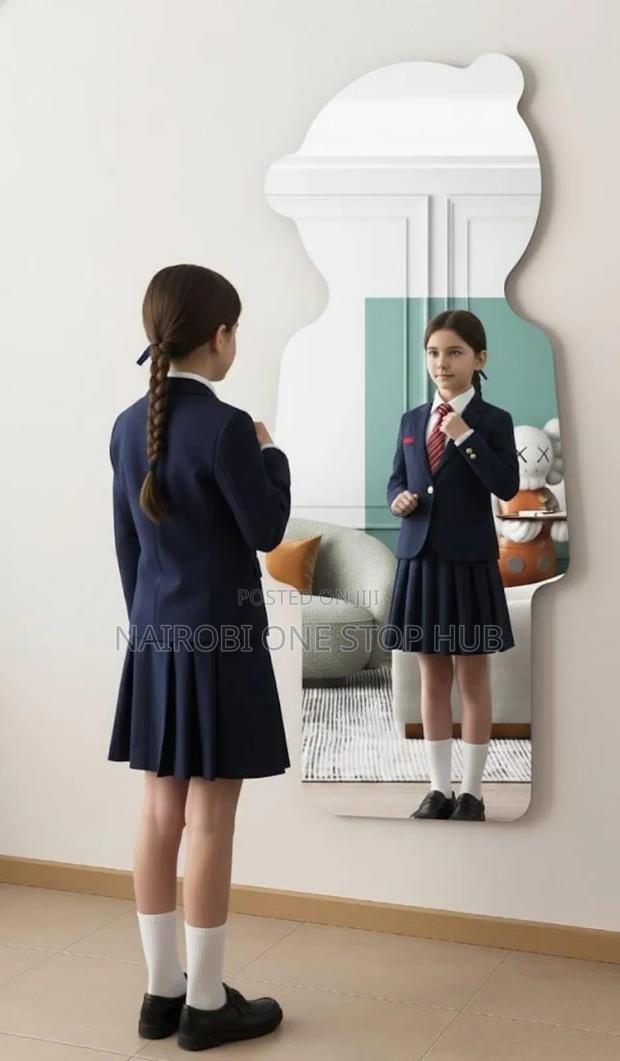 Dolly Shape Acrylic Mirror 
120cm×40cm - thumbnail 3