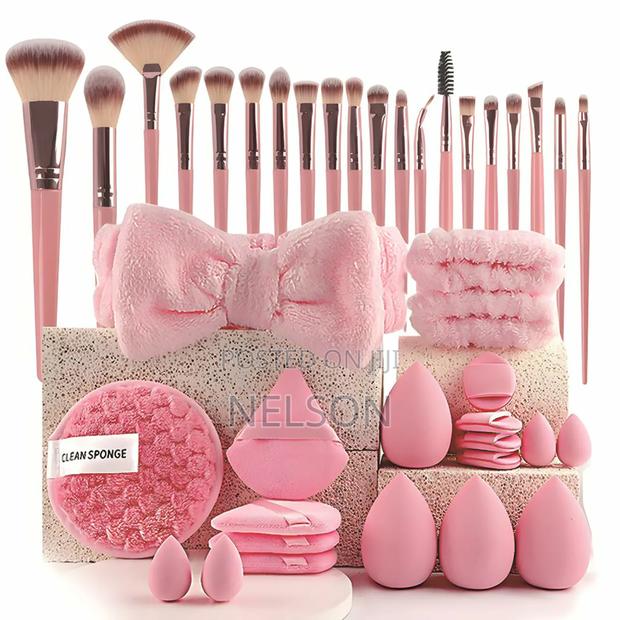 40pcs Professional Makeup Brush Kit