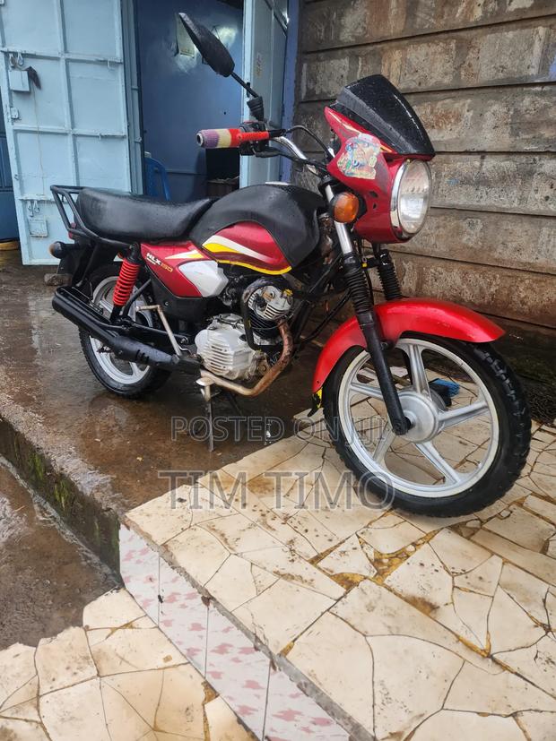 TVS HLX Plus ES 2023 Red - thumbnail 4