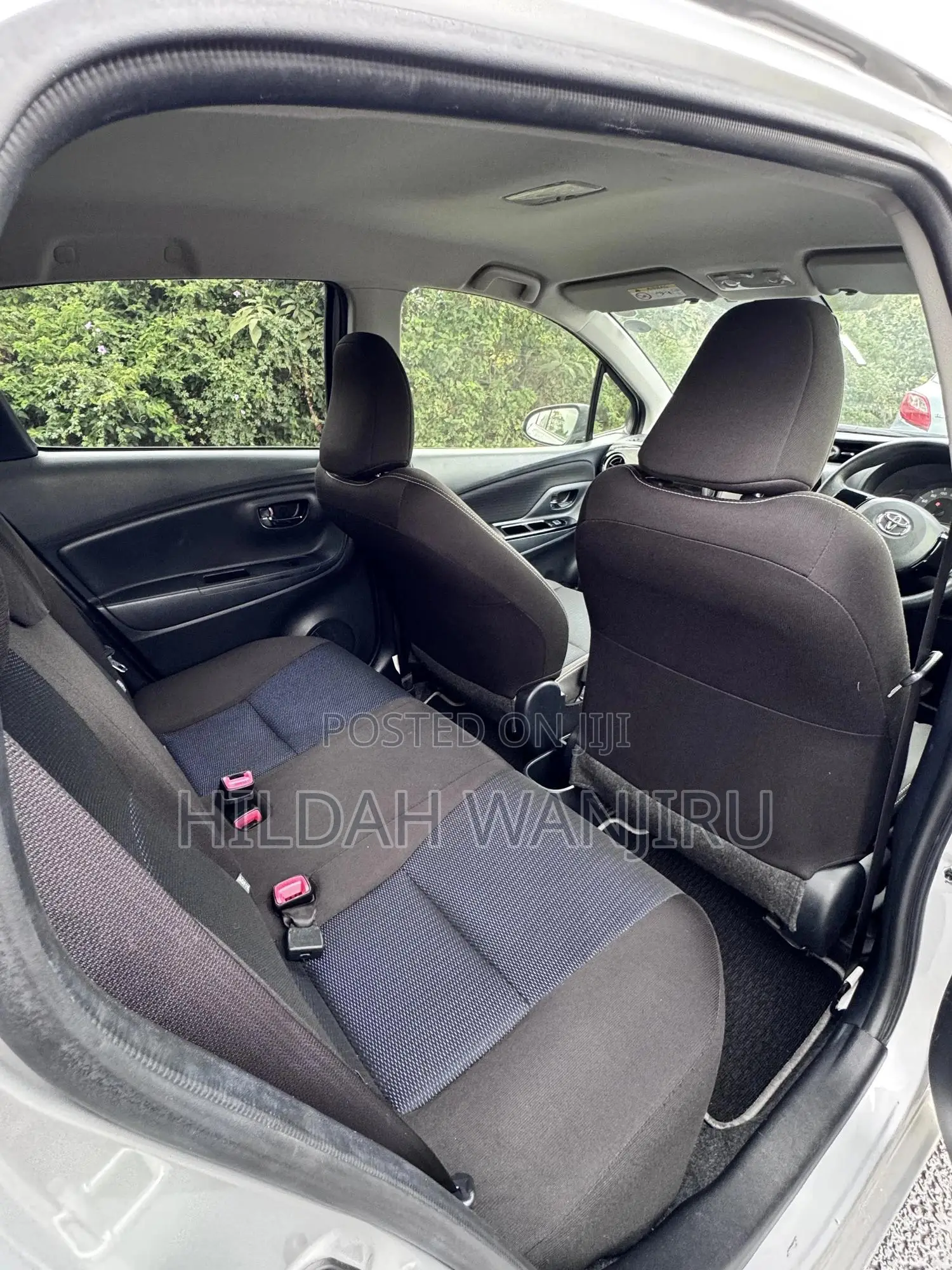 Toyota Vitz 2018 Silver