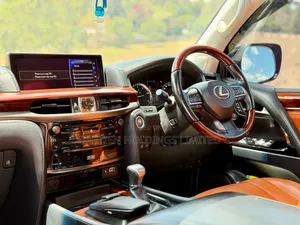 Lexus LX 570 AWD 2017 Black