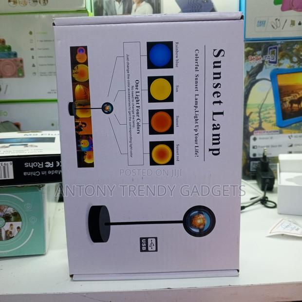 Adjustable Sunset Projection Lamp Led Mood Light - thumbnail 2