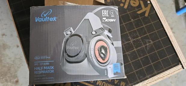 Half Mask Respirator Vt-6200 With Extra Filters