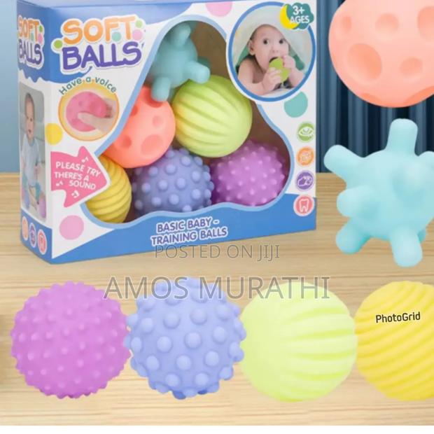 *Soft Balls* - main view