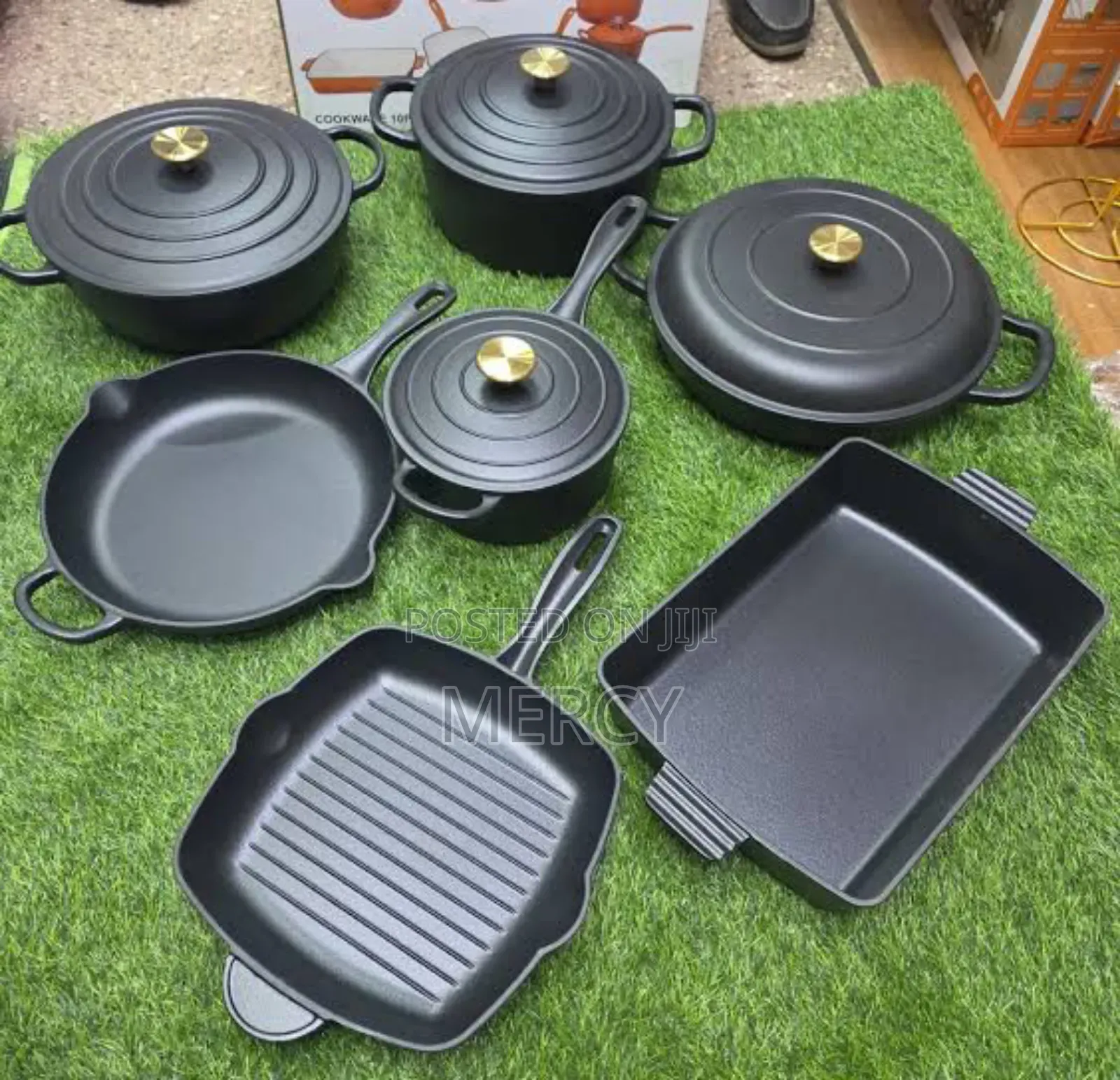 Iron Cooking Pot