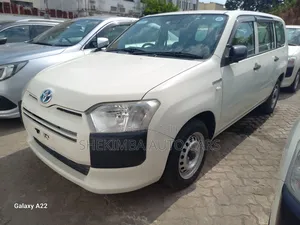Toyota Probox 1.5 Hybrid GL 2019 White