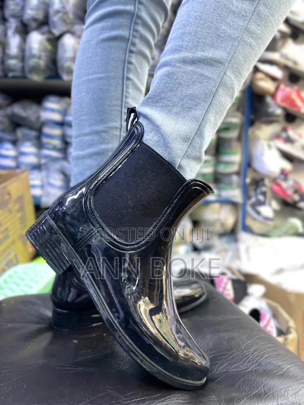 Daisy Classic Gumboots 
Sizes 37-42