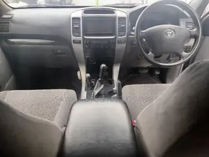 Toyota Land Cruiser Prado 2005 Silver