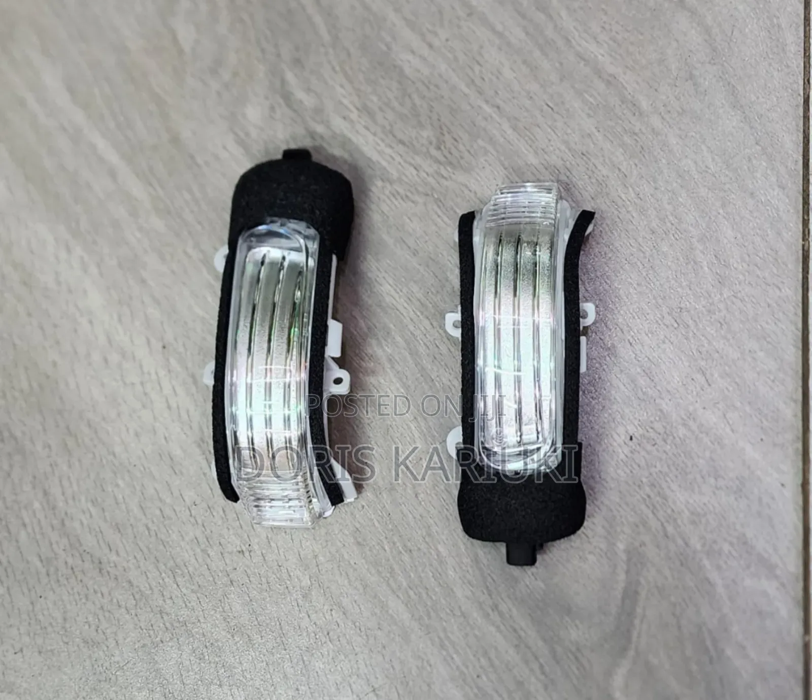 Axio/Vitz Side Mirror Indicator